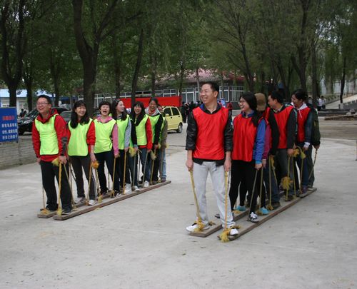 中法国际工商管理学院2012圣诞晚会圆满举办